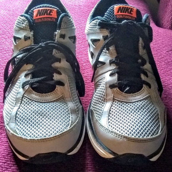 nike dual fusion lite mens